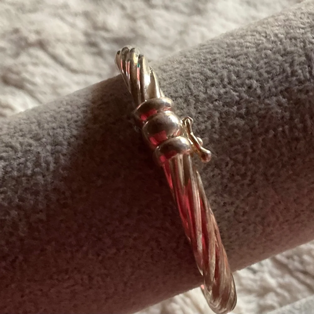 925 STERLING Textured Ribbon BANGEL for average size - Picture 3 of 3
